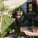 Giorgos' & Noula's In Village- Near Delphi Chalet Desfina