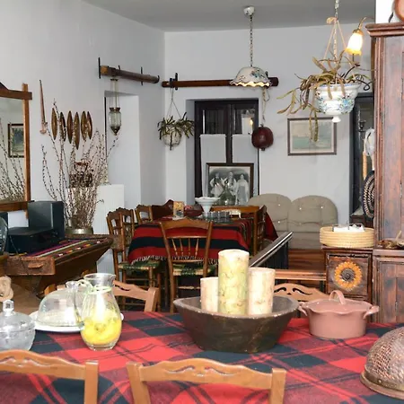Giorgos' & Noula's In Village- Near Delphi