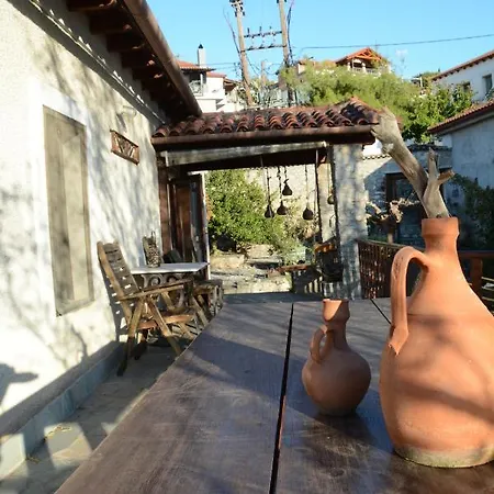 Giorgos' & Noula's In Village- Near Delphi