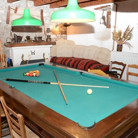 Alpstuga Giorgos' & Noula's In Village- Near Delphi *